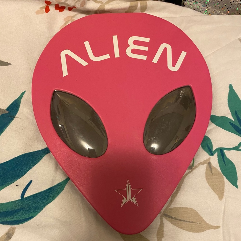 Jeffree Star limited Alien palette